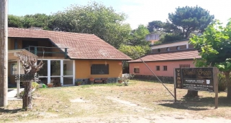 2 LOTES AMPLIOS MULTIFAMILIARES CON 3 VIVIENDAS EN OSTENDE